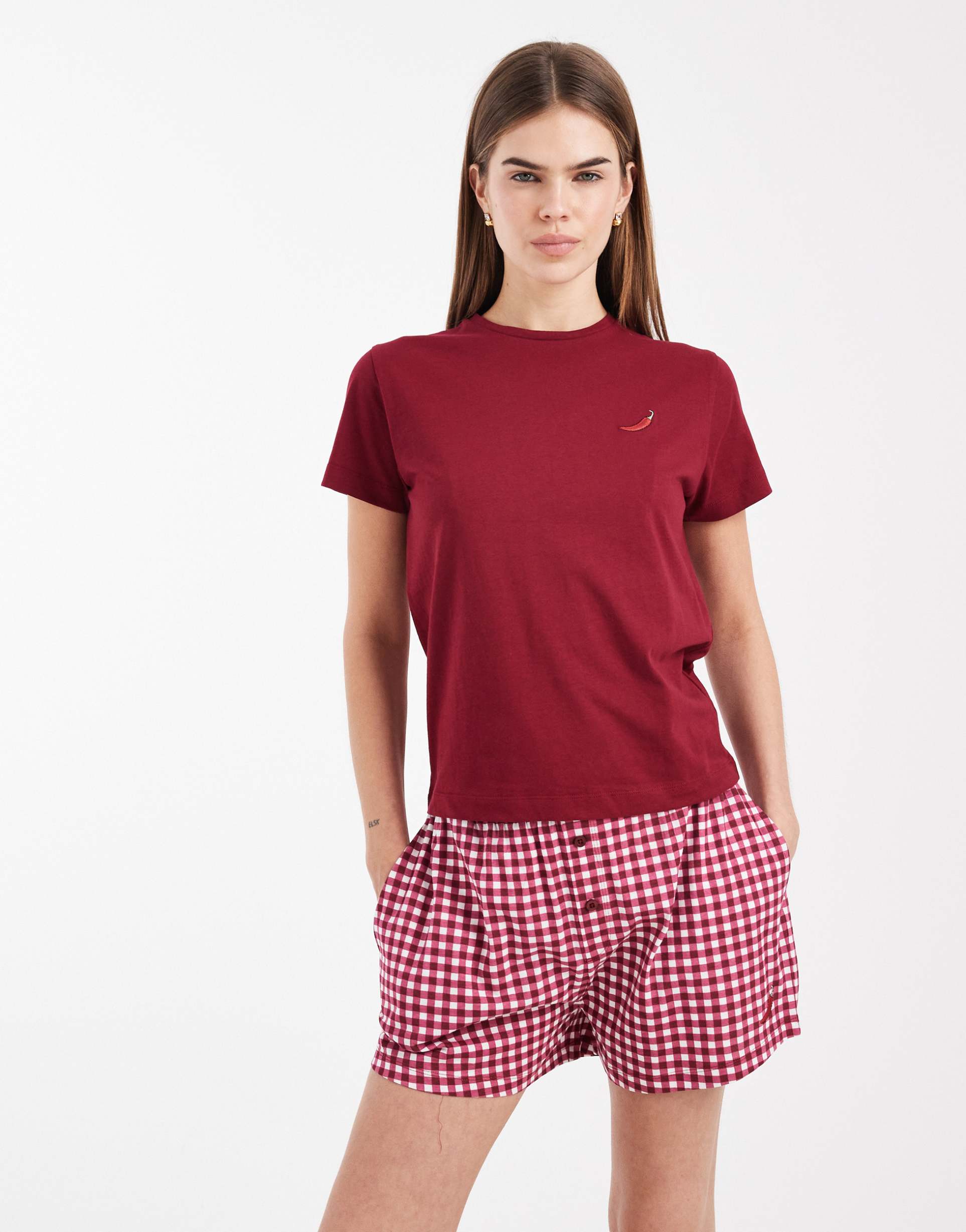 brave soul cotton t-shirt and gingham shorts pajama set with chili-pepper embroidery in red