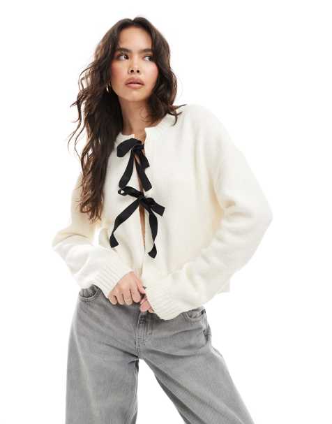 Brave Soul - Cremehvid cropped cardigan med sorte bindebånd - view 1