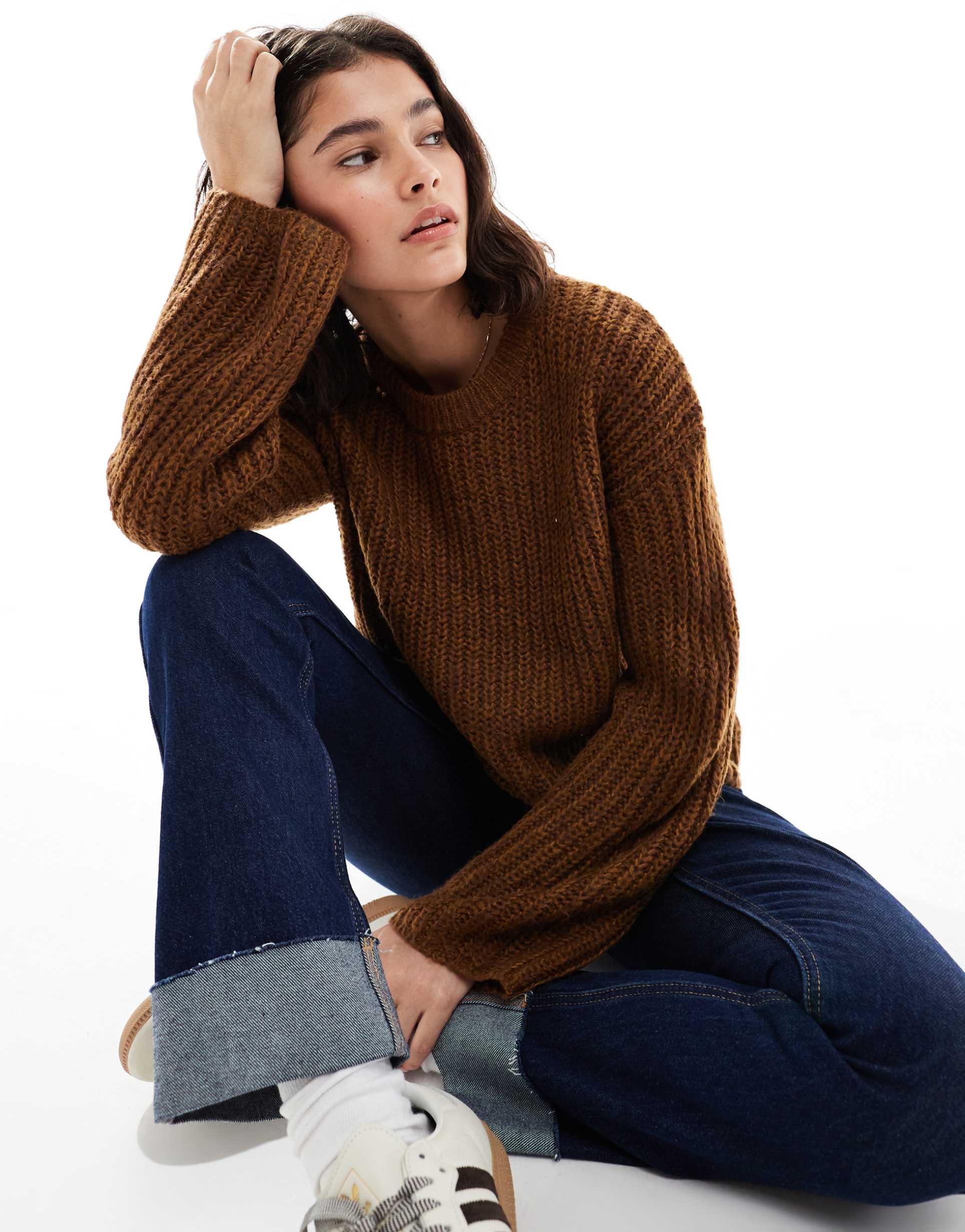 brave soul crew neck knitted sweater in brown