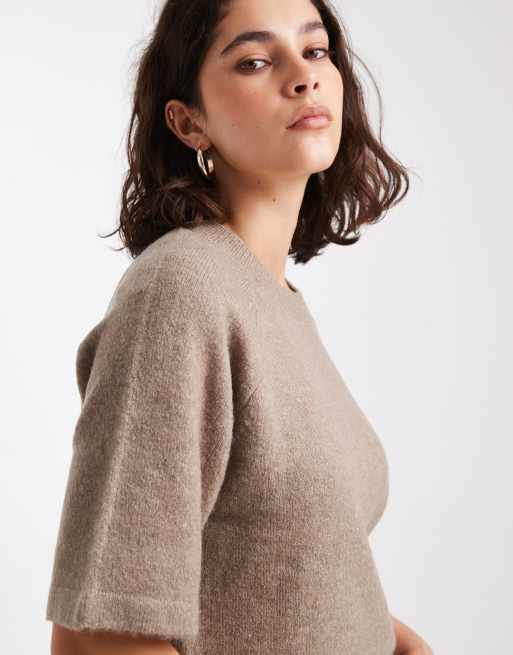 Brave Soul crew neck short sleeve knitted t-shirt in mink, 3 of 4