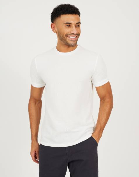 Brave Soul Crew neck t-shirt in cream