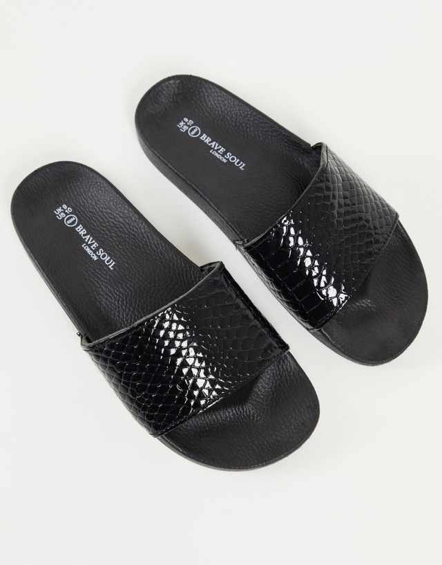 Brave Soul croc pool sliders in black