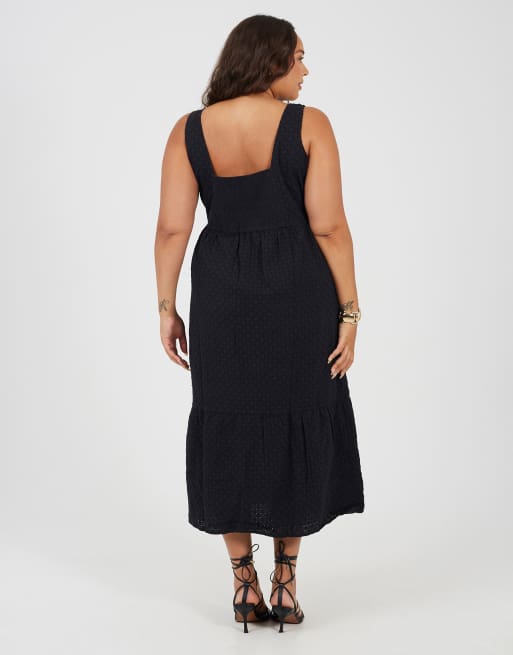 Brave Soul Curve broiderie strappy maxi dress in black, 2 of 3