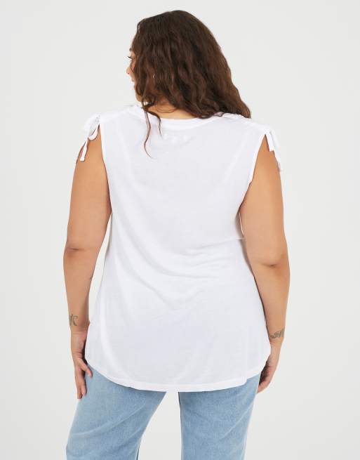 Brave Soul Curve drawstring shoulder longline vest in white, 2 of 4