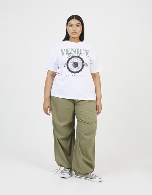 Brave Soul Curve graphic print oversized t-shirt in off white, 3 of 4