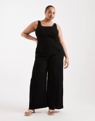 Brave Soul Curve - Jumpsuit in Schwarz mit U-Ausschnitt