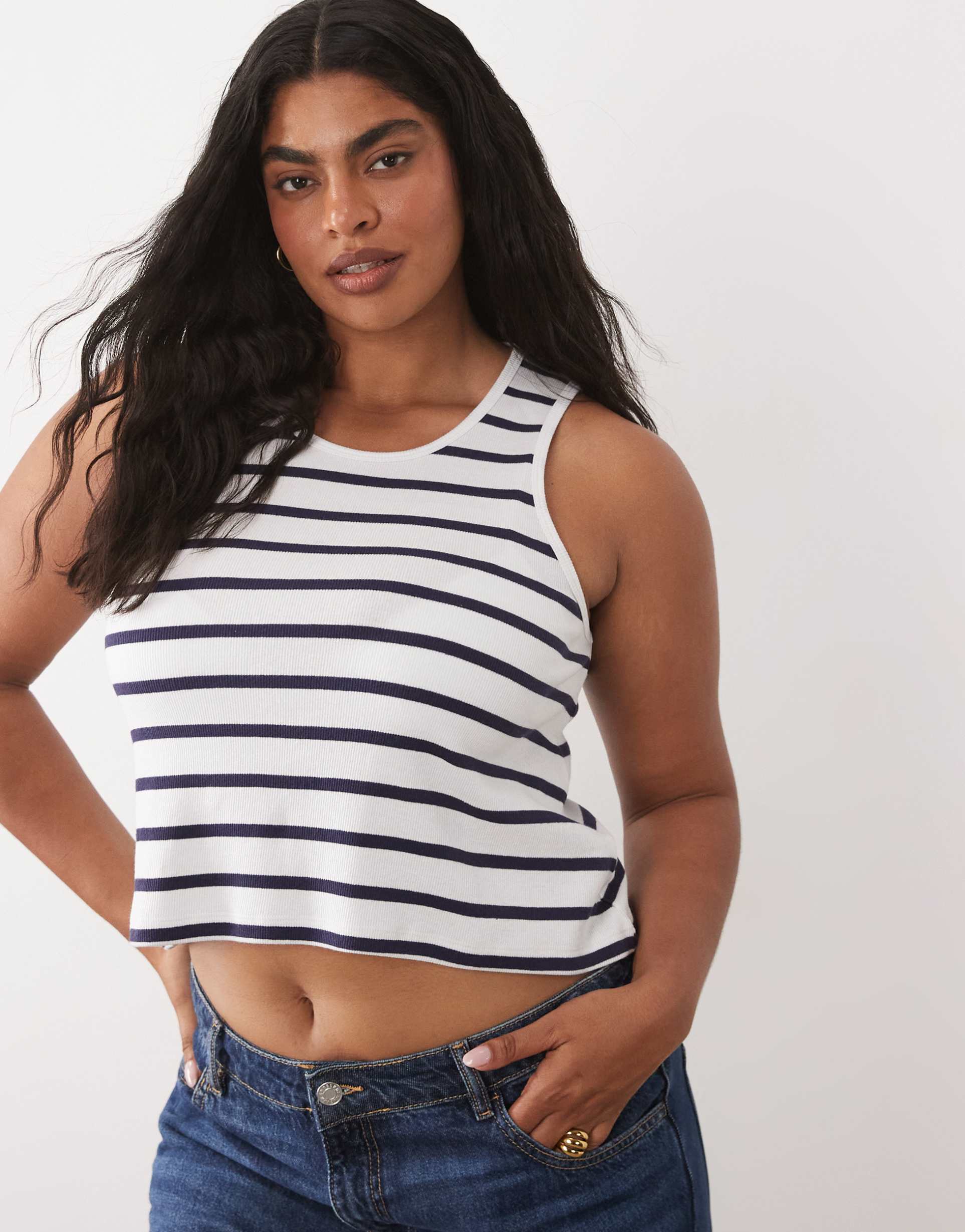 brave soul curve scoop neck tank top in white and navy stripes