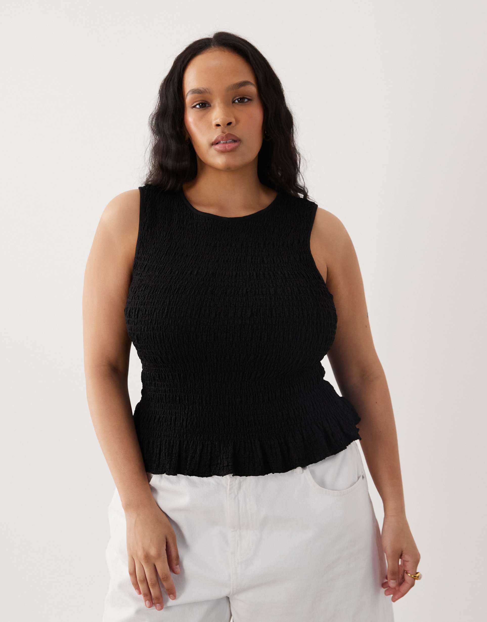 brave soul curve shirred tank top with ruffle hem in black