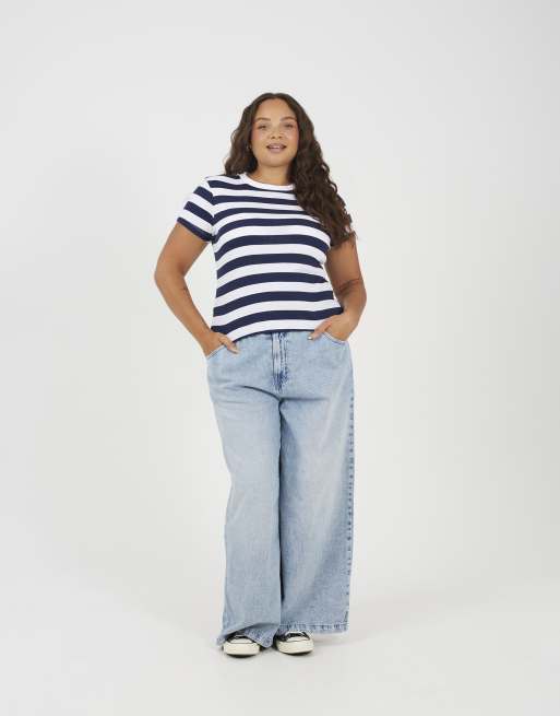 Brave Soul Curve stripe crew neck t-shirt in navy, 3 of 4