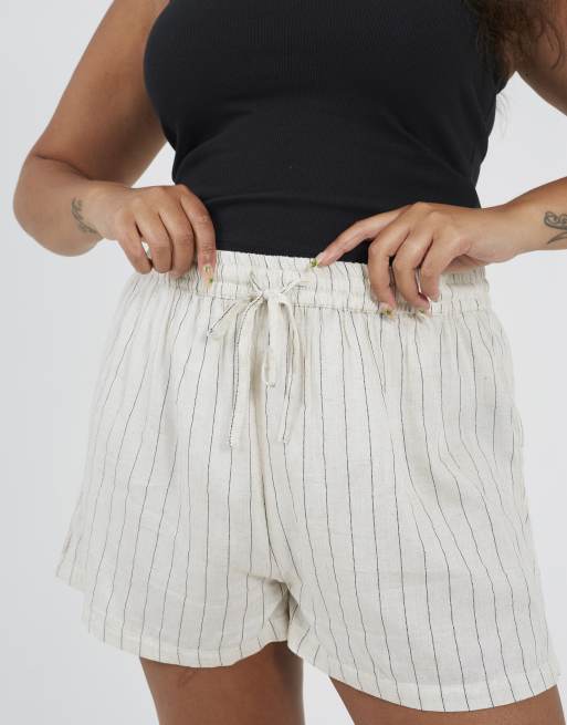 Brave Soul Curve stripe elasticated waist shorts in ecru, 4 of 4