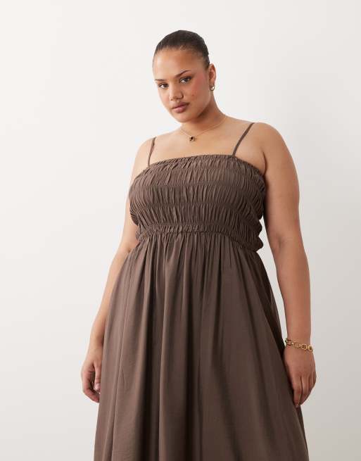 Brave Soul Curve stropløs shirred sommerkjole i brun, 3 af 4