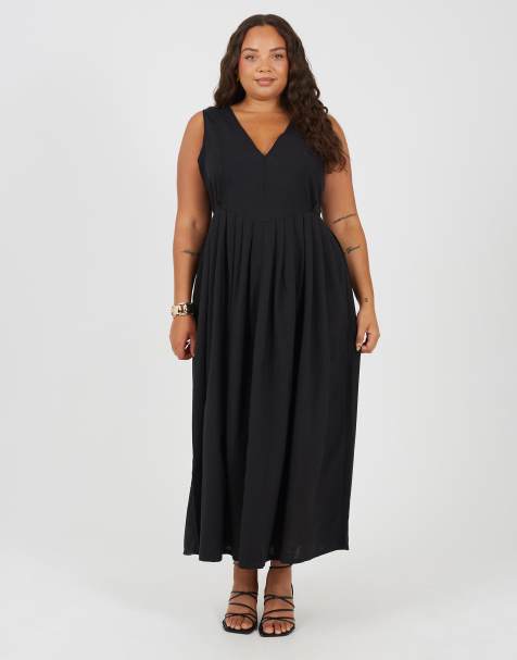 Brave Soul Curve v-neck midi dress with pleated skirt in black
