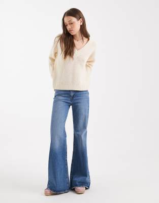 Brave Soul Deep V Neck Fisherman Knit Sweater In Neutral
