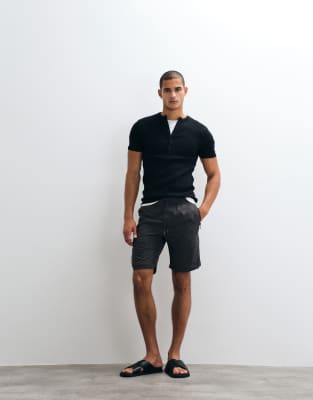Brave Soul Elastic Waist Shorts In Gray