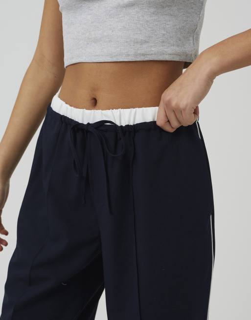 Brave Soul – Elegante Hose in Marineblau mit Kontrastbund, 3 von 4