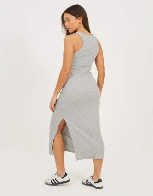 Brave Soul – Figurbetontes Midikleid in Grau mit Rundhalsausschnitt und Schlitz, 2 von 3