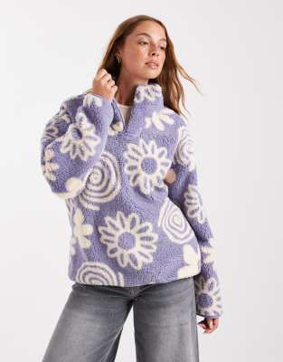 Brave Soul - Fleece-Sweatshirt mit kurzem Reißverschluss und Blumenmuster in Flieder und Creme-Lila
