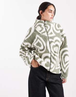 Brave Soul - Fleecejacke in Salbeigrün mit Herzmuster in Creme