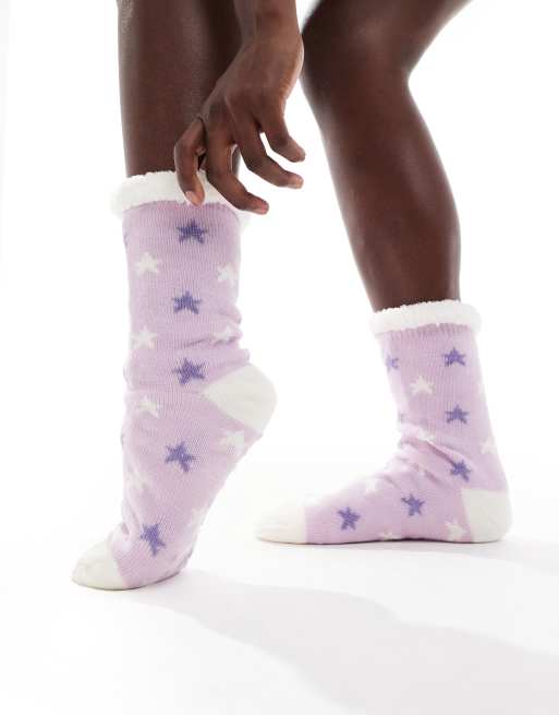Brave Soul fluffy bed socks with hearts in lilac and ecru, 3 of 4
