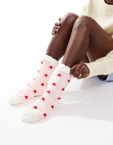 Brave Soul fluffy bed socks with hearts in pink and ecru - view 1