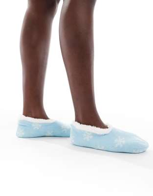 Brave Soul Fluffy Slipper Socks With Snowflake Design In Blue