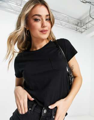 Brave Soul fresha relaxed fit t-shirt in black