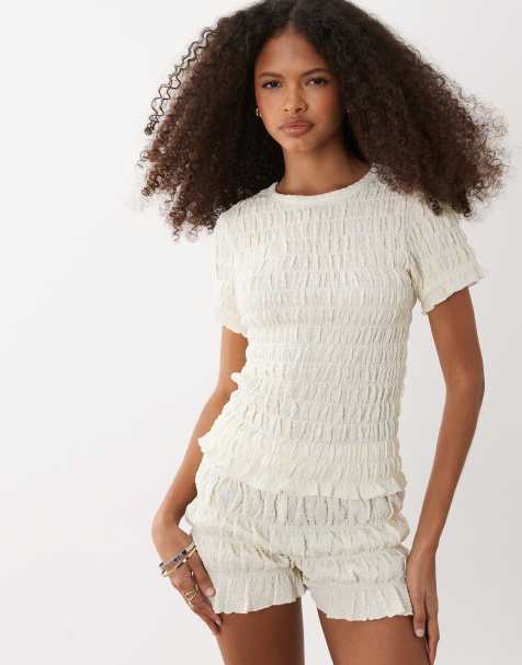 Brave Soul - Gerimpeld T-shirt met korte mouwen en ruches in gebroken wit, deel van co-ord set - view 1