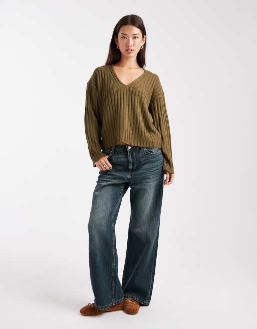 Brave Soul – Gerippter Pullover in Khaki mit V-Ausschnitt, 2 von 4