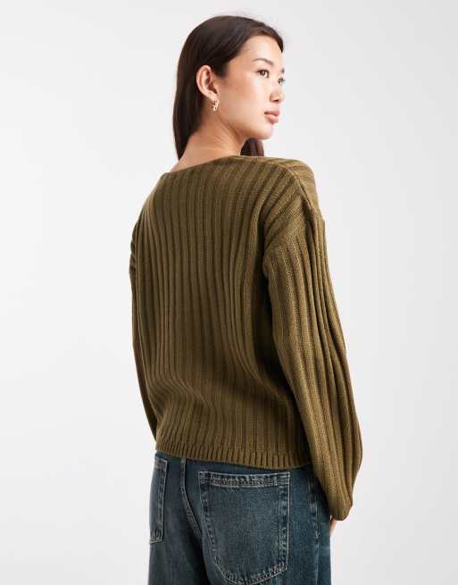 Brave Soul – Gerippter Pullover in Khaki mit V-Ausschnitt, 4 von 4
