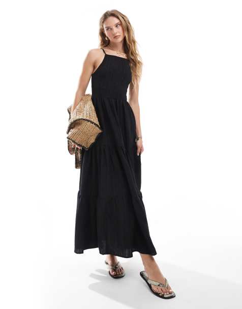 Brave Soul – Gestuftes Maxikleid in Schwarz mit Riemchenträgern und gesmokter Brustpartie - view 1