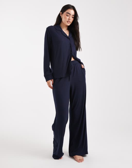 Brave Soul – Granatowa bardzo miękka piżama: zapinana na guziki koszula i spodnie