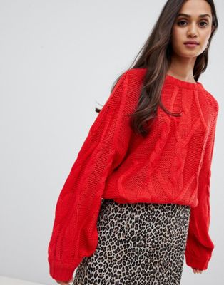 Brave Soul – Grovt kabelstickad tröja med vida ärmar och makramédetaljer-Röd