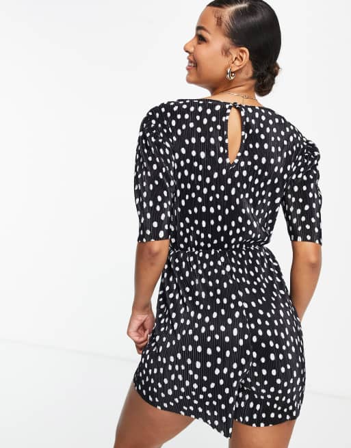 Brave Soul Hallie plisse playsuit with keyhole in monochrome, 2 of 4