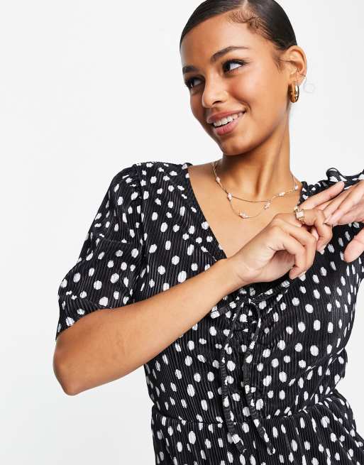 Brave Soul Hallie plisse playsuit with keyhole in monochrome, 4 of 4