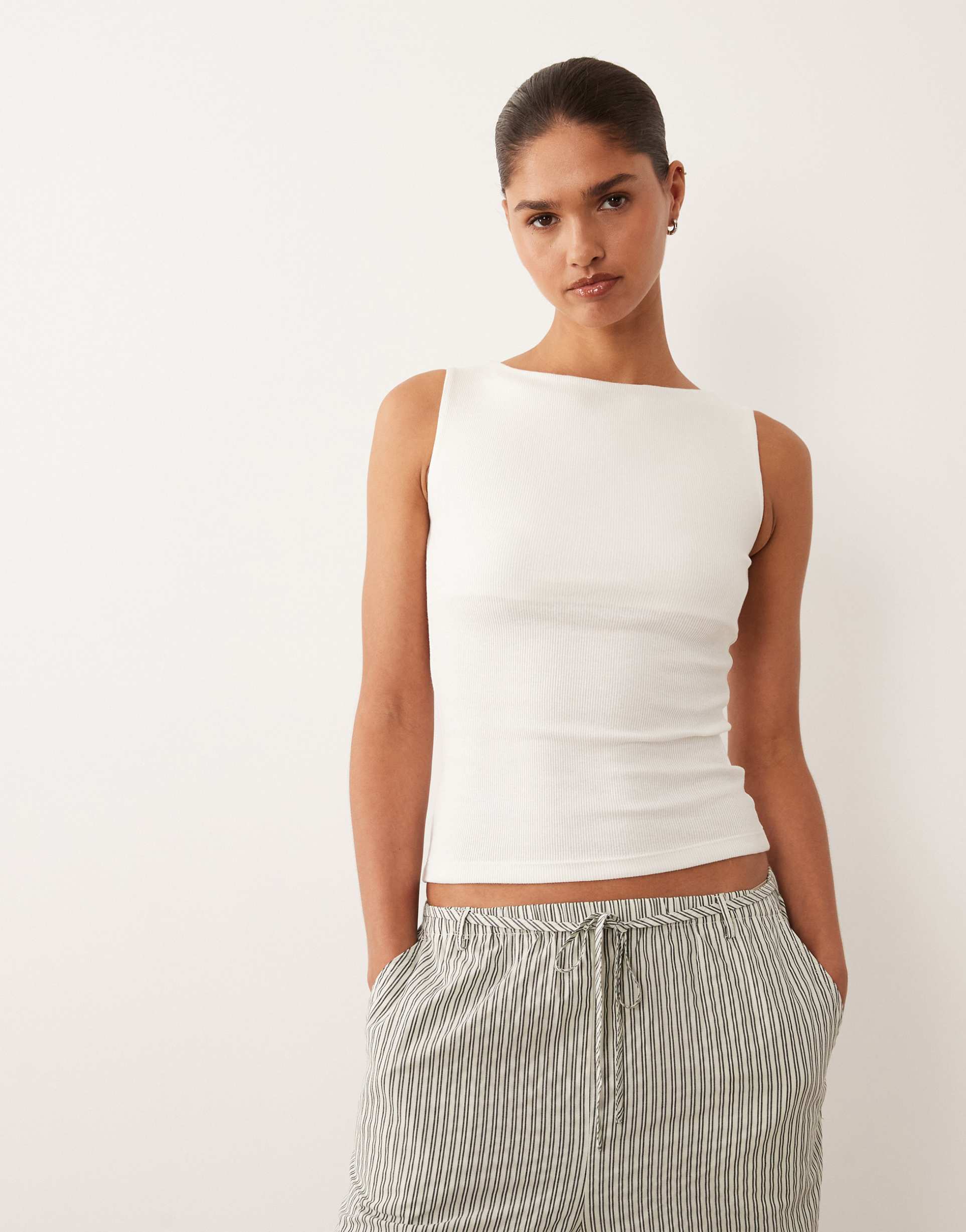 brave soul high neck tank top in off white