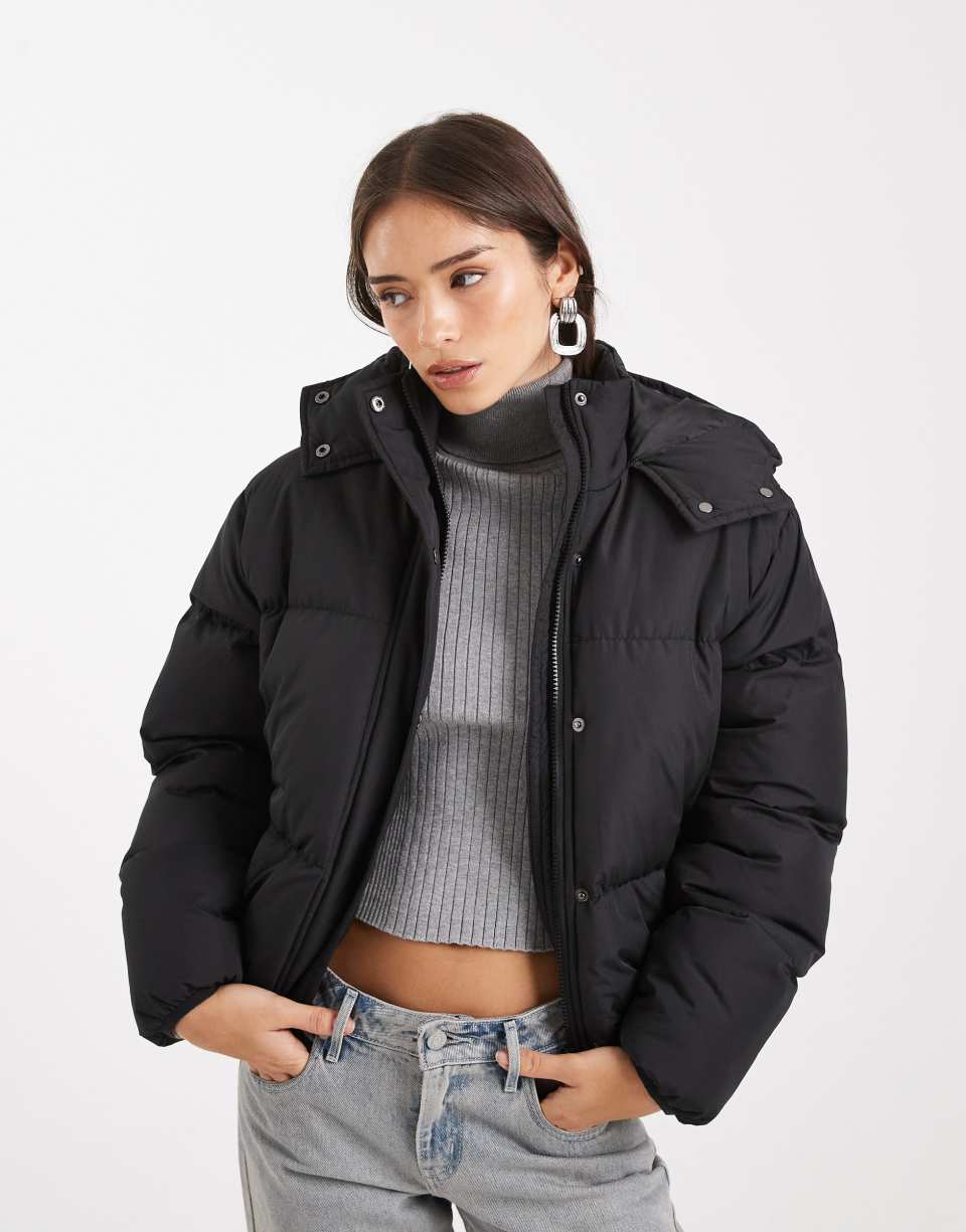 Hooded puffer jacket