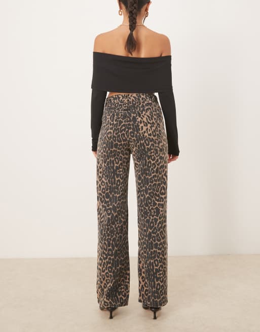 Brave Soul – Jeans in Braun mit Leopardenmuster und weitem Bein, 3 von 5