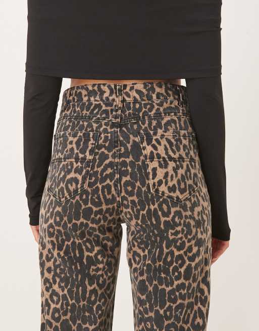 Brave Soul – Jeans in Braun mit Leopardenmuster und weitem Bein, 4 von 5