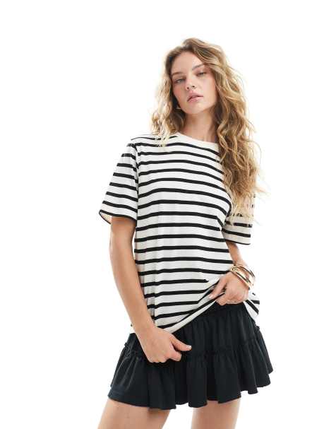 Brave Soul – Krämvit och svart, randig t-shirt med rund halsringning - view 1