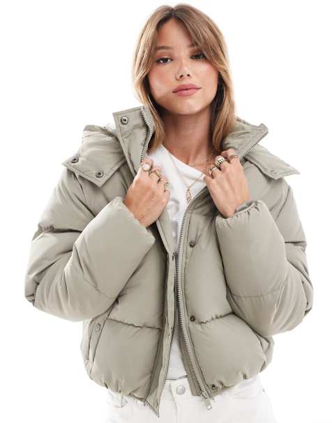 Brave Soul – Kurze Pufferjacke in Salbeigrün mit Kapuze - view 1