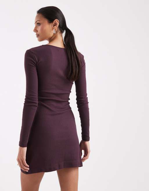 Brave Soul – Langärmliges Jersey-Minikleid in Beerenrot mit Bindedetail vorne, 4 von 4