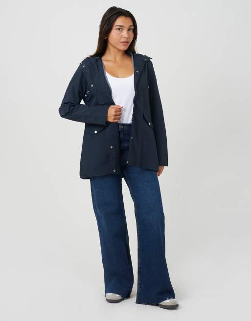 Brave Soul leichte beschichtete Jacke mit Kapuze in Marineblau, 3 von 4