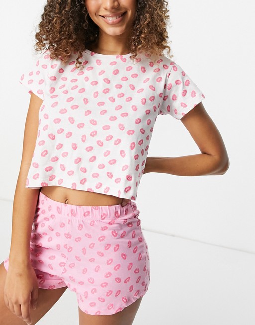 Brave Soul lippy short pyjama set in pink and white