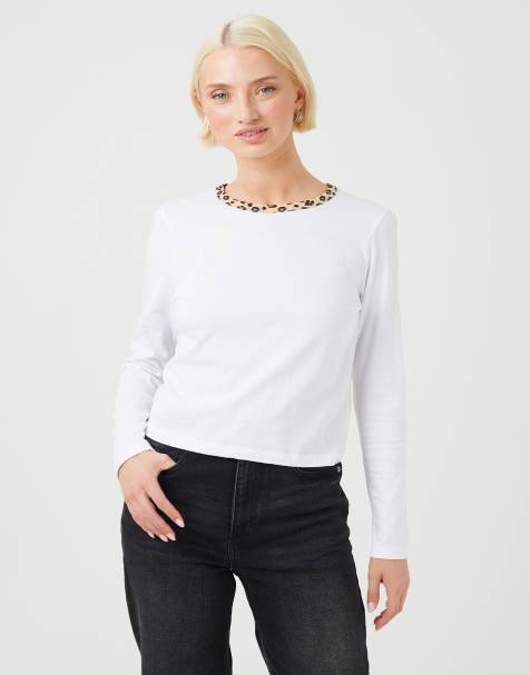 Brave Soul Long sleeve contrast print neck detail top in white - view 1