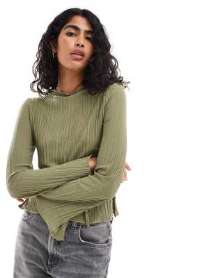 Brave Soul long sleeve top with wide sleeves in khaki