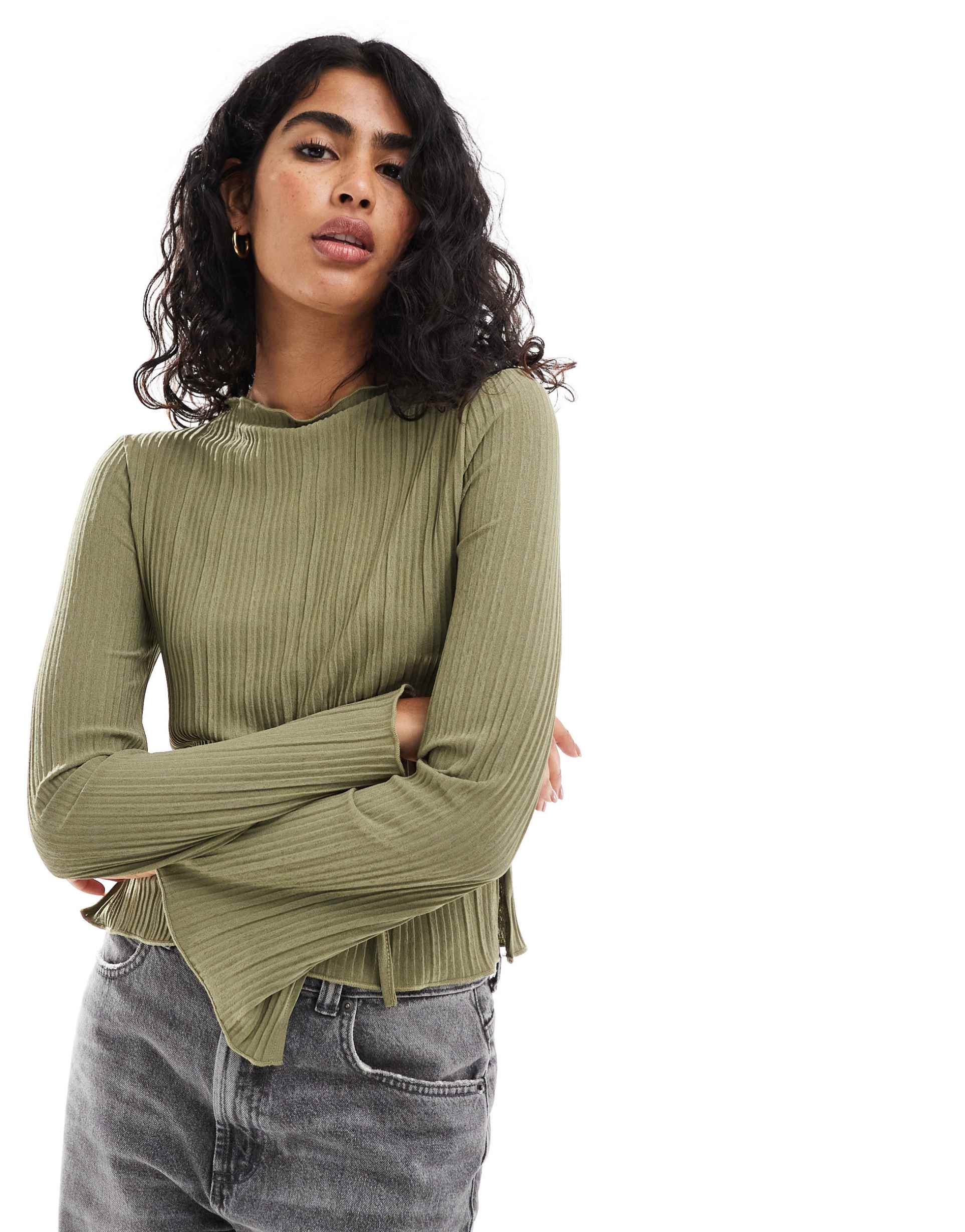 brave soul long sleeve top with wide sleeves in khaki