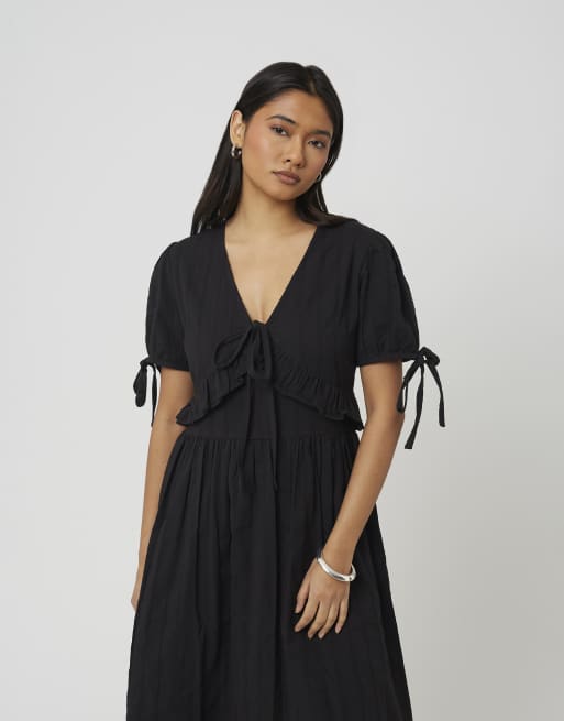 Brave Soul – Maxikleid in Schwarz mit Puffärmeln, Bindedetail und Rüschendetails, 2 von 4