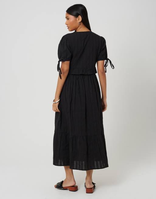 Brave Soul – Maxikleid in Schwarz mit Puffärmeln, Bindedetail und Rüschendetails, 3 von 4