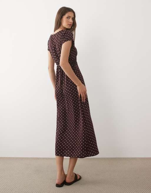 Brave Soul Midi-Kleid mit Bindeband vorn und Spitzendetail in burgunderrotem Punktemuster, 4 von 4
