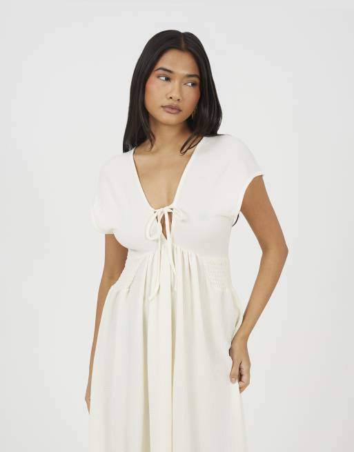Brave Soul – Midikleid aus strukturiertem Jersey in Cremeweiß mit V-Ausschnitt und Bindedetail, 2 von 4